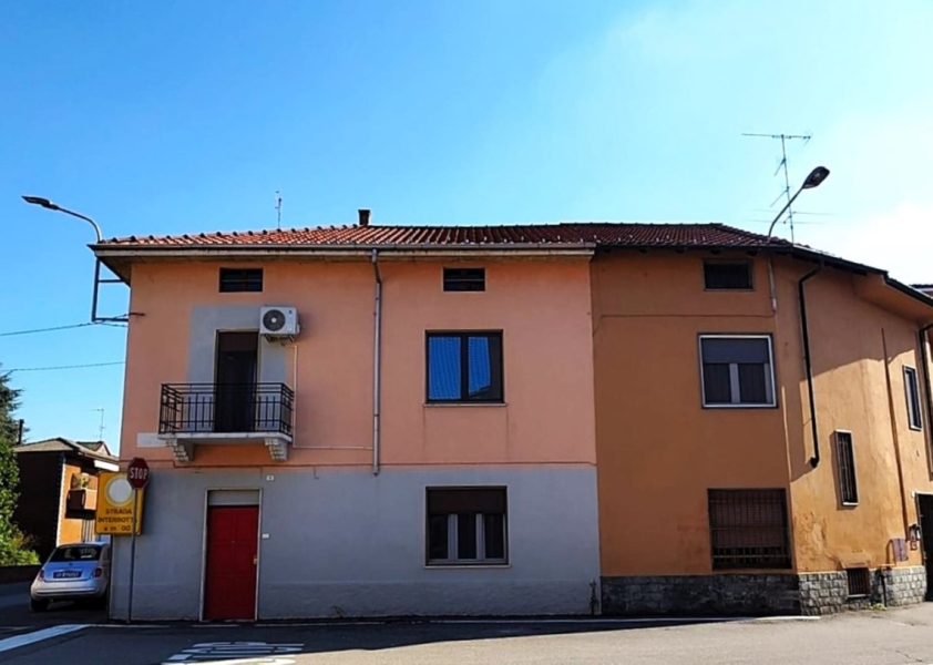 2GV000163 Vendita Casa Semi Indipendente Cerano NO 99 Facciata Esterna 99